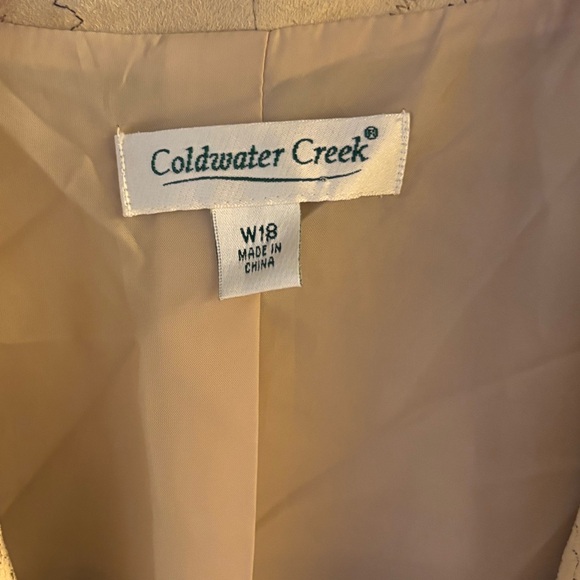 Coldwater Creek Multitone Jacket with Intricate Patterns - Picture 3 of 6